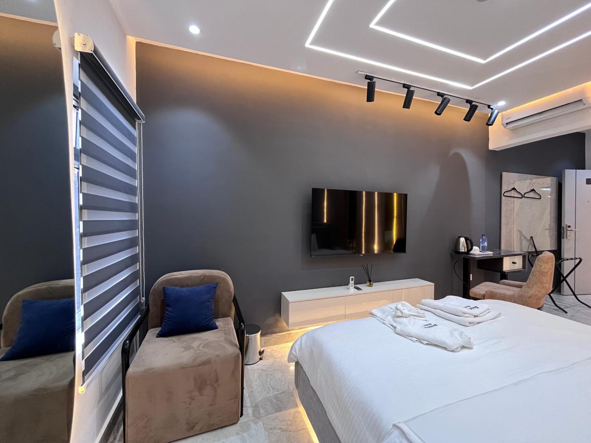 Blackwood Hotels Ikeja Ngoại thất bức ảnh