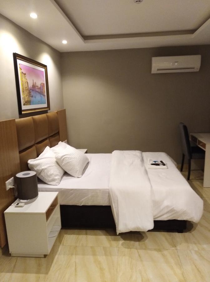 Blackwood Hotels Ikeja Ngoại thất bức ảnh