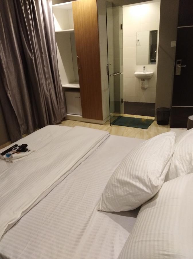 Blackwood Hotels Ikeja Ngoại thất bức ảnh